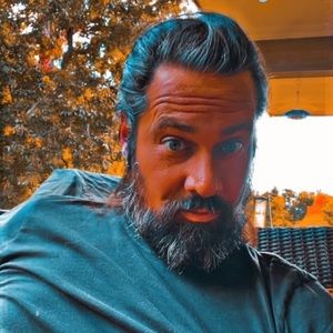 Meet your Posher, Johnny